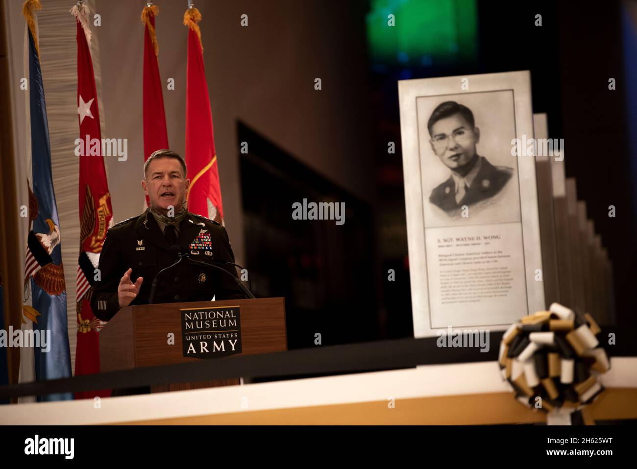 Chief of staff general james mcconville hi-res stock photography and ...