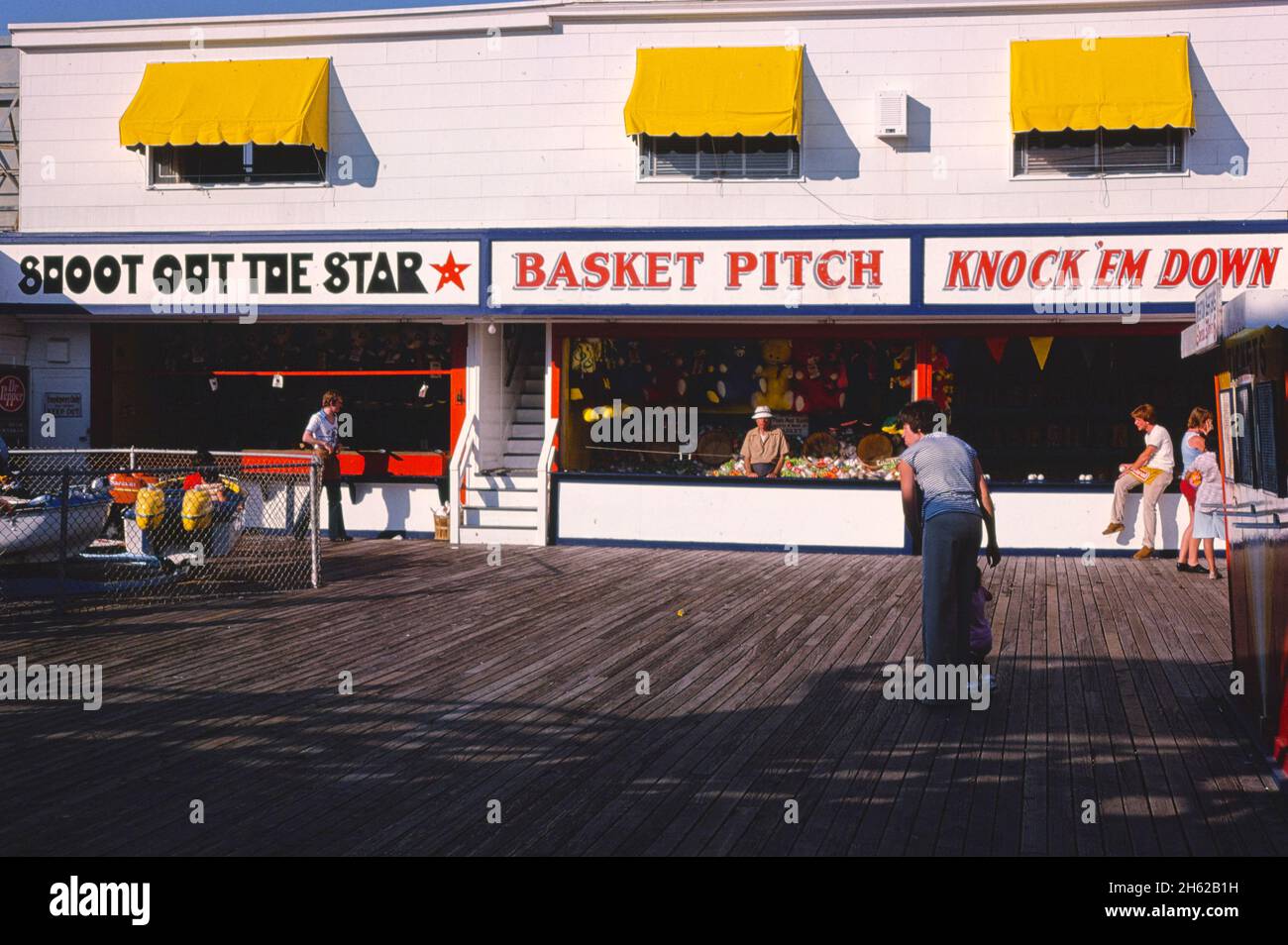 Boardwalk game stores, Atlantic City, New Jersey; ca. 1978 Stock Photo