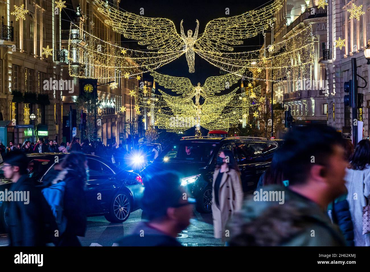 Christmas lights switch on 2021 hires stock photography and images Alamy