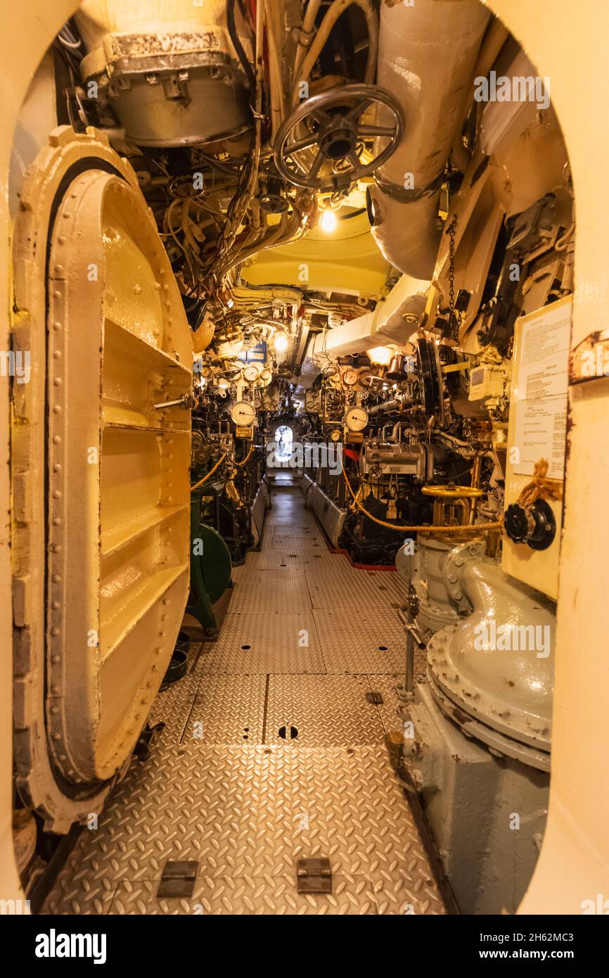 england,hampshire,portsmouth,gosport,portsmouth historic dockyard