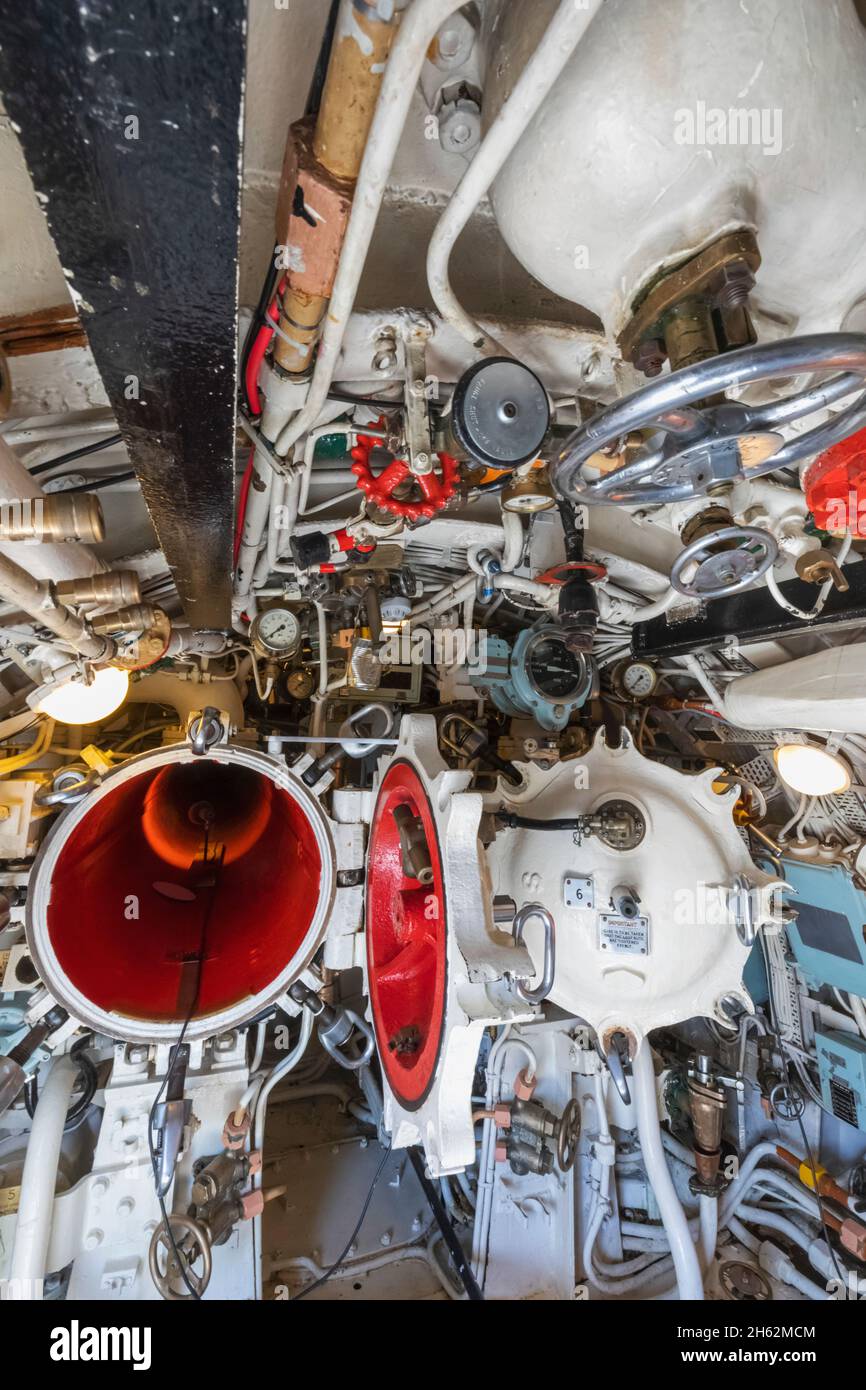 england,hampshire,portsmouth,gosport,portsmouth historic dockyard