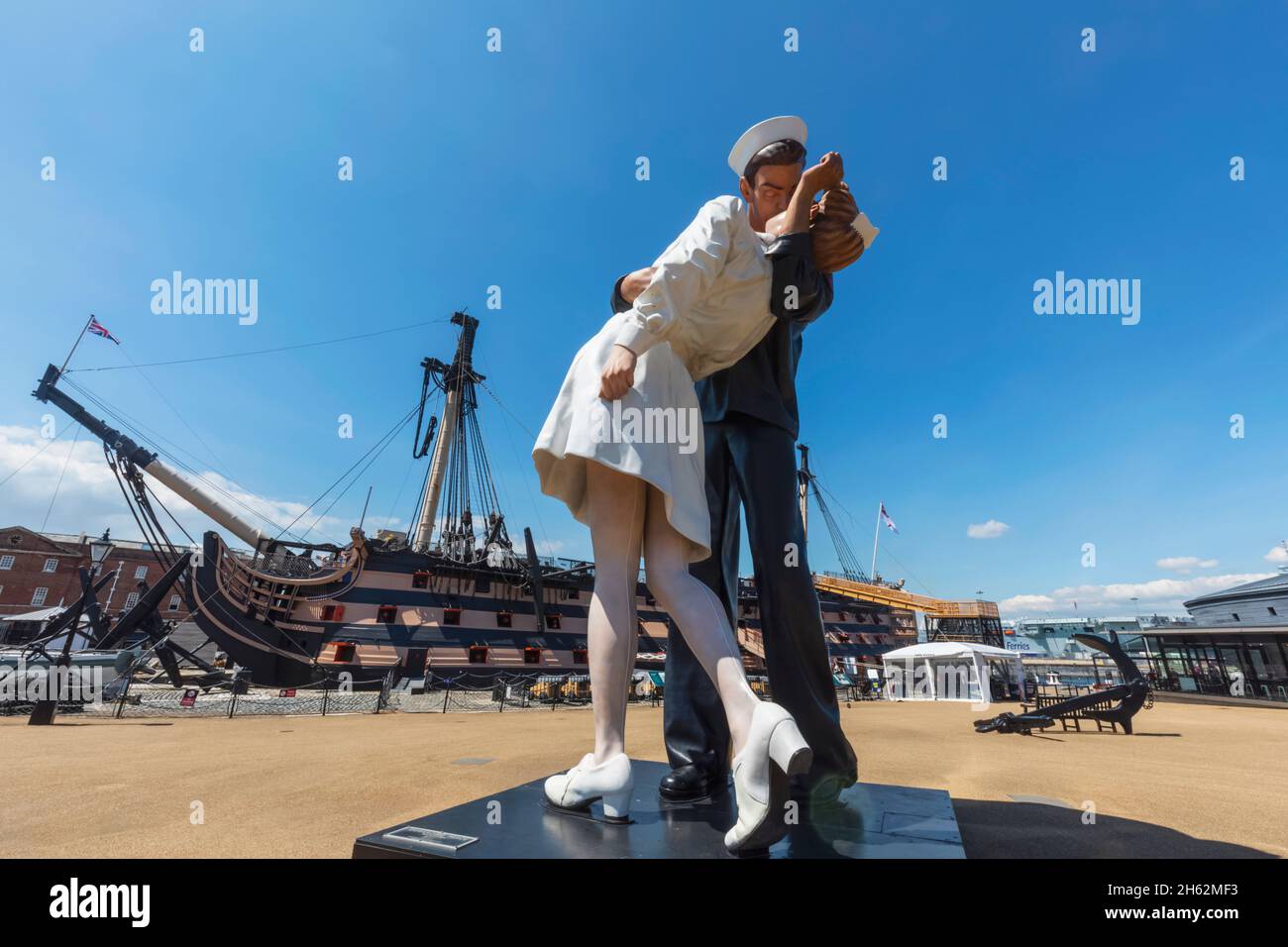 england,hampshire,portsmouth,portsmouth historic dockyard,giant