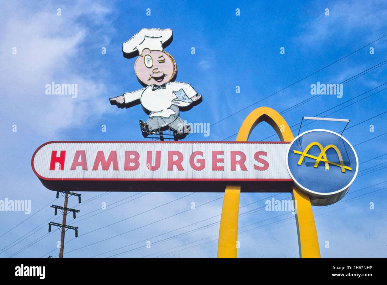 Vintage mcdonalds sign hi-res stock photography and images - Alamy