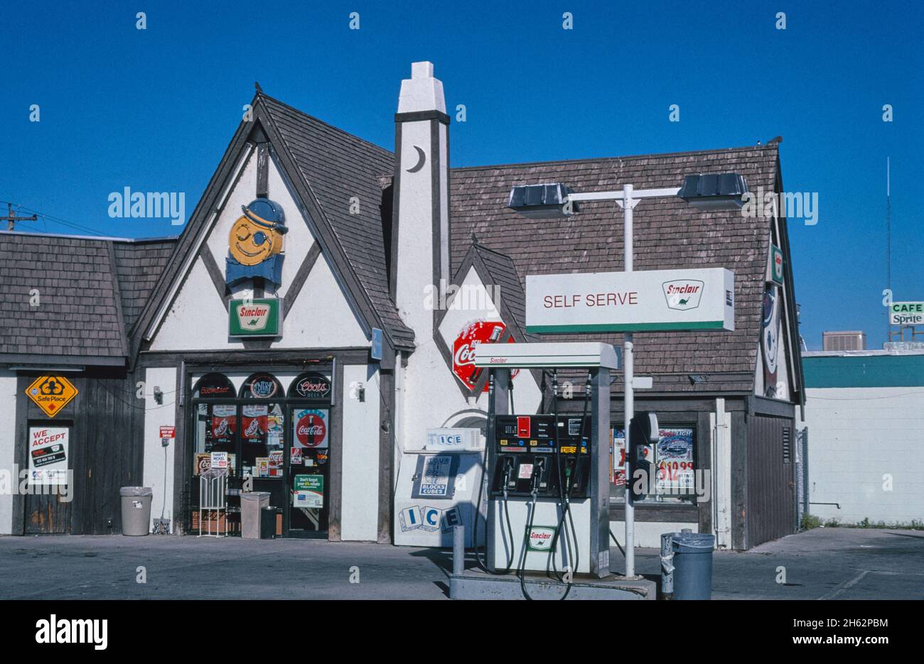 2000s gas station hires stock photography and images Alamy