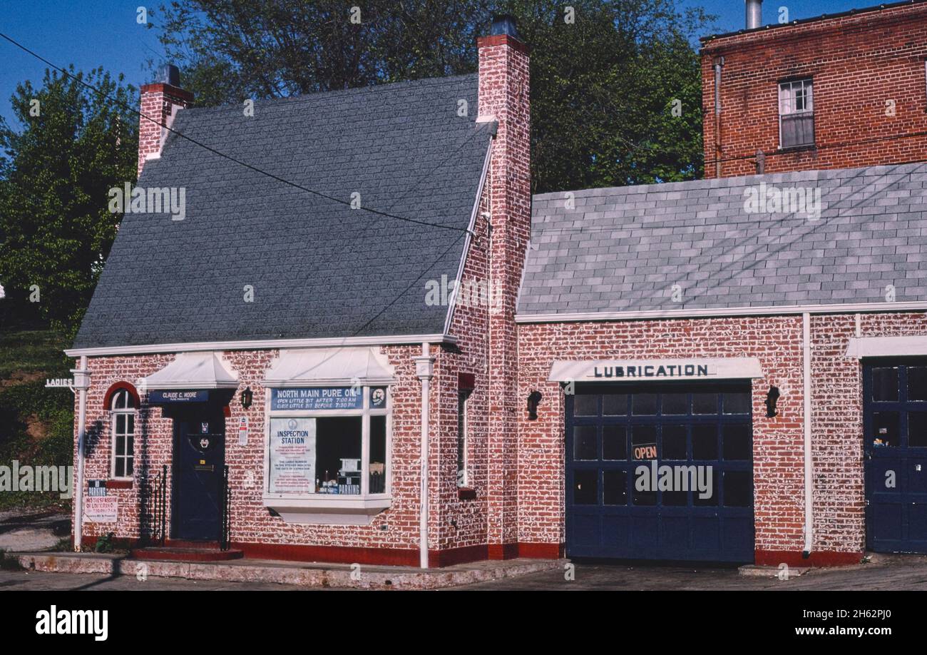 Pure gas station, Danville, Virginia; ca. 1982 Stock Photo Alamy