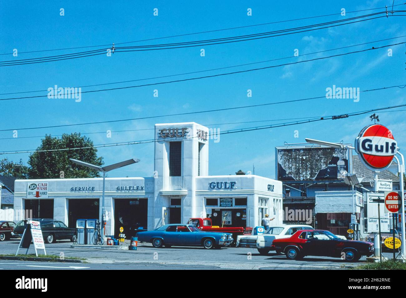 Boulevard Gulf, Kingston, New York; ca. 1976 Stock Photo Alamy