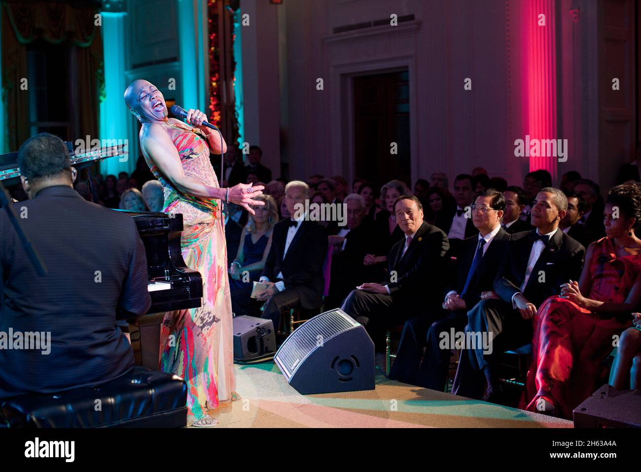 Dee Dee Bridgewater performs during the State Dinner reception in the East Room of the White House, Jan. 19, 2011 Stock Photo