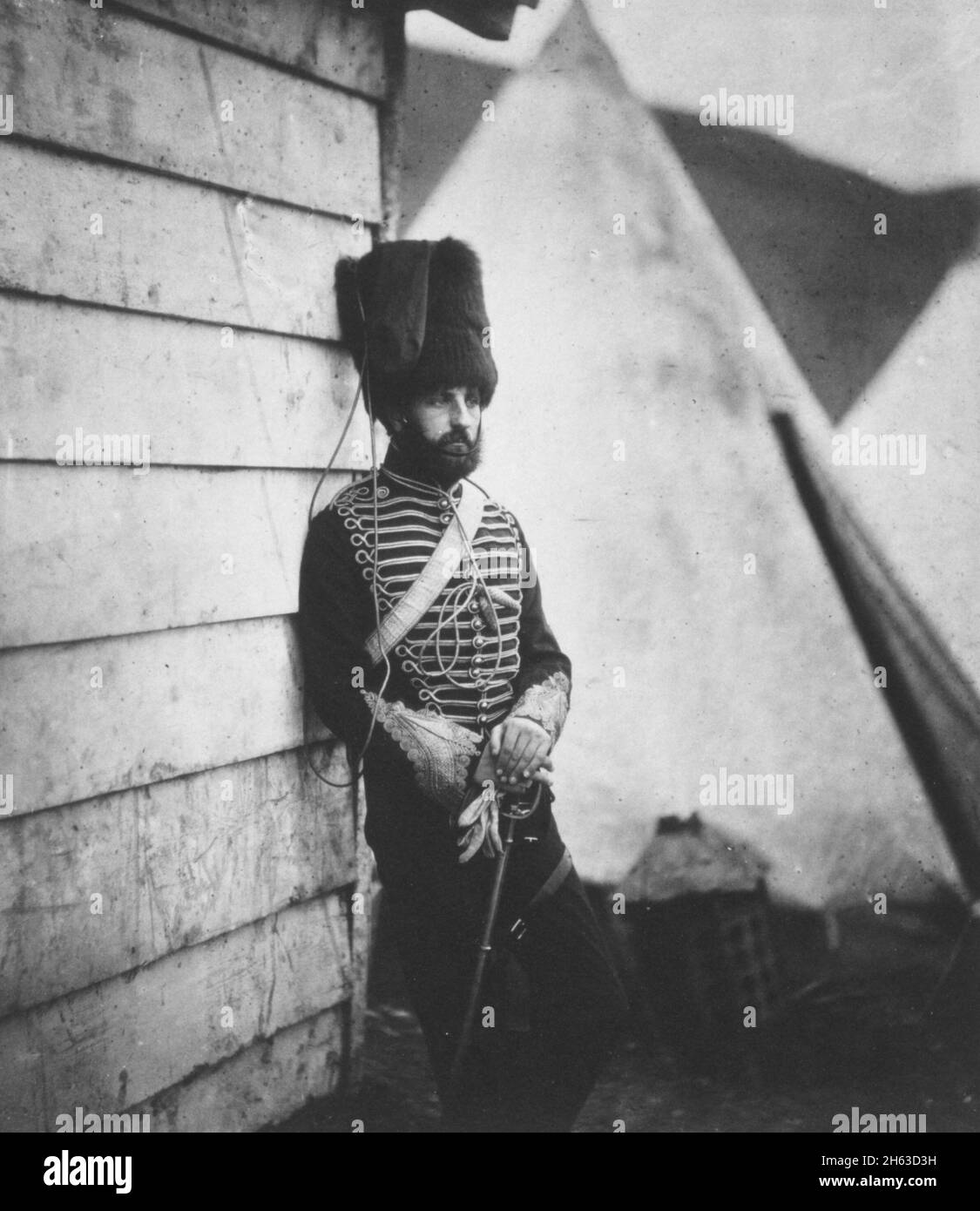 Afleiden thee Inzichtelijk Crimean War Photos: Captain Dames, Royal Artillery ca. 1855 Stock Photo -  Alamy