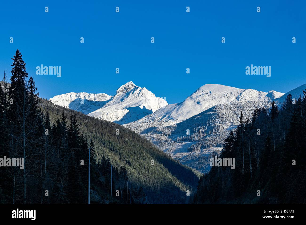 Snow capped mountains, near Valemount, British Columbia, Canada Stock Photo
