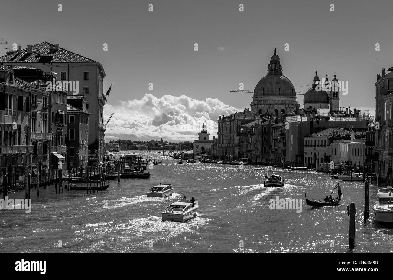 Canal with historic buildings Black and White Stock Photos & Images - Alamy