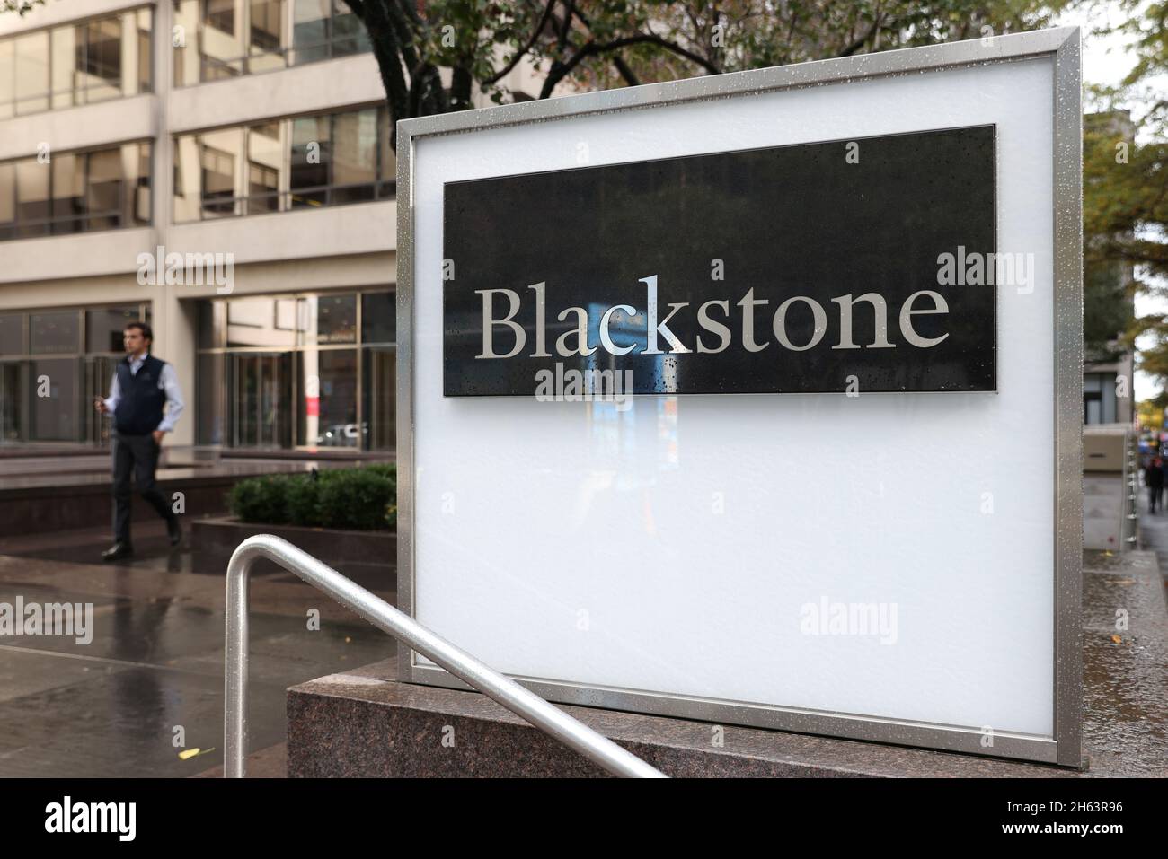 Blackstone headquarters hires stock photography and images Alamy