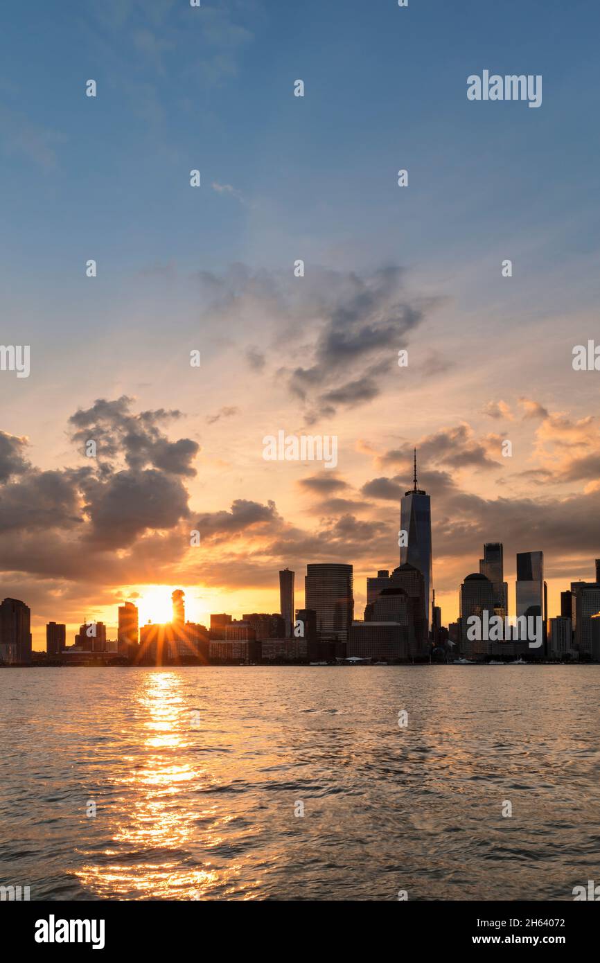 manhattan skyline with one world trade center at sunrise,new york city ...