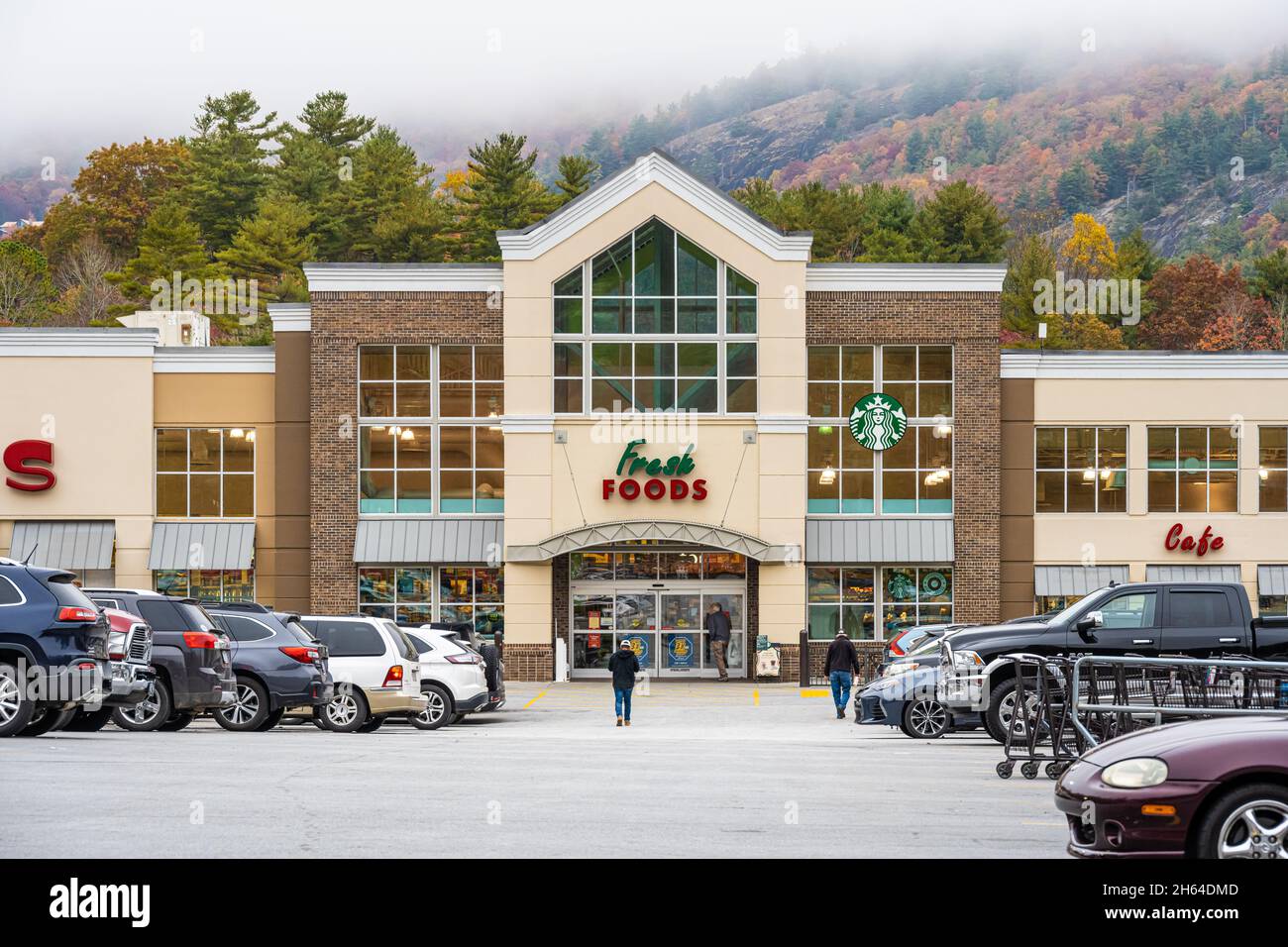 Ingles Market in Cashiers, North Carolina, a resort town high in the Western North Carolina Mountains. (USA) Stock Photo