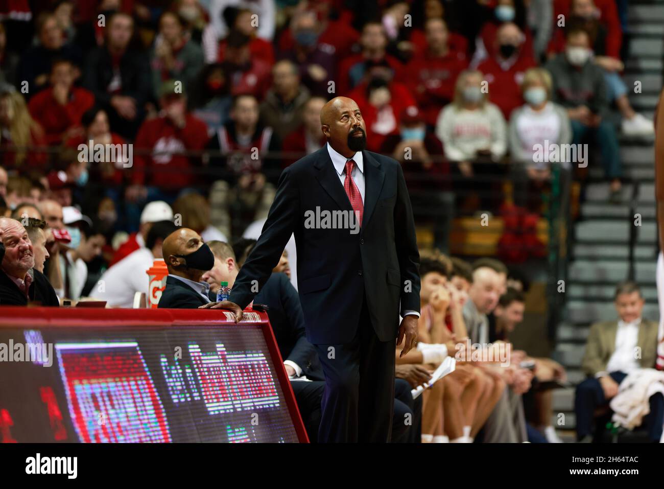 Indiana University coach Mike Woodson looks on during a match against Northern Illinois University during an NCAA basketball game on November 12, 2021 at Assembly Hall in Bloomington, Ind. The Indiana Hoosiers beat NIU 85-49. (Photo by Jeremy Hogan / SOPA Images/Sipa USA) Stock Photo