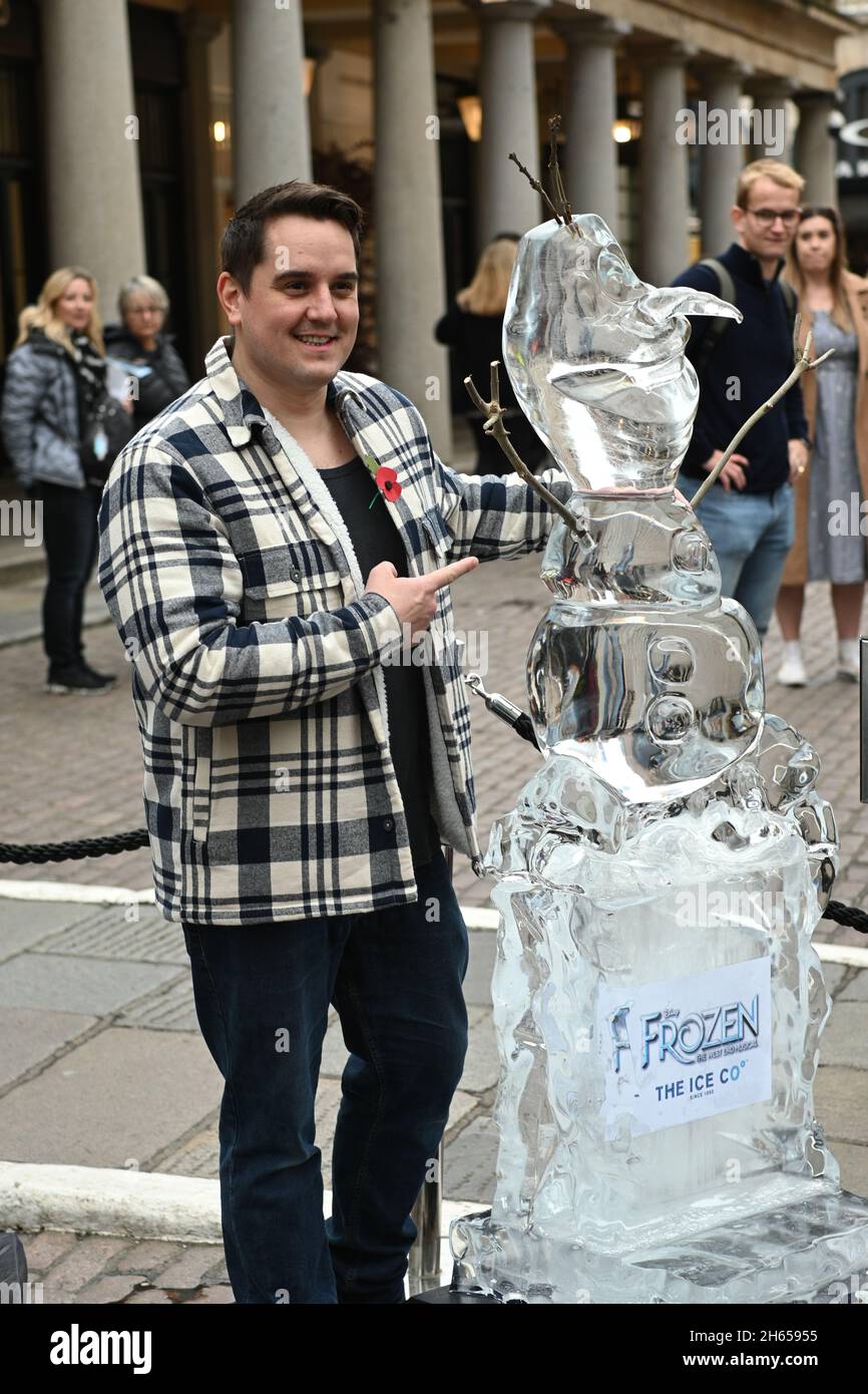 London, UK. 13th Nov, 2021. Craig Gallivan attended the Disney’s Frozen photocall at Covent Garden on 2021-11-13, London, UK. Credit: Picture Capital/Alamy Live News Stock Photo