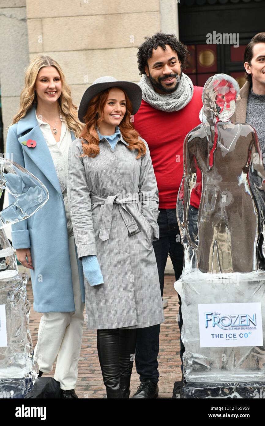London, UK. 13th Nov, 2021. The cast of the Frozen Musical attended the Disney’s Frozen