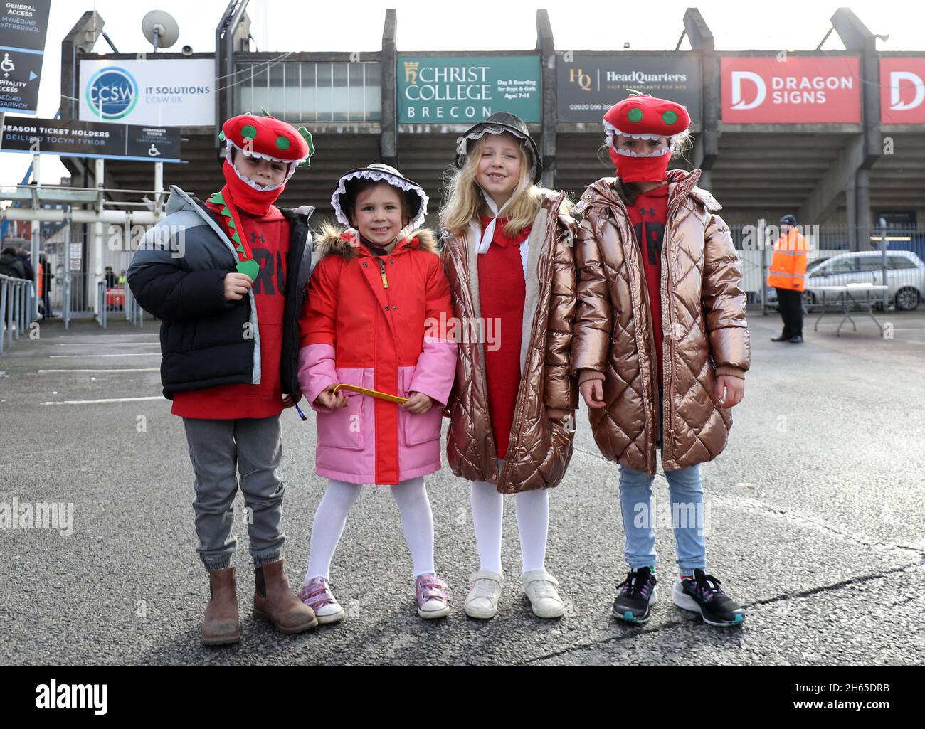 Young Wales fans arriving before the Autumn International match at Cardiff Arms park, Cardiff. Picture date: Saturday November 13, 2021. See PA story RUGBYU Wales Women. Photo credit should read: Bradley Collyer/PA Wire. RESTRICTIONS: Use subject to restrictions. Editorial use only, no commercial use without prior consent from rights holder. Stock Photo