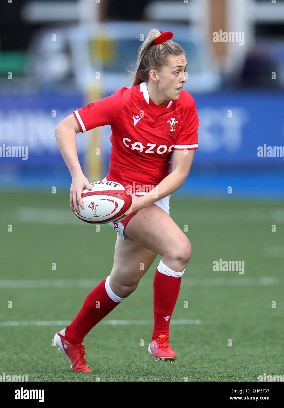 Wales' Hannah Jones during the Autumn International match at Cardiff Arms park, Cardiff. Picture date: Saturday November 13, 2021. See PA story RUGBYU Wales Women. Photo credit should read: Bradley Collyer/PA Wire. RESTRICTIONS: Use subject to restrictions. Editorial use only, no commercial use without prior consent from rights holder. Stock Photo