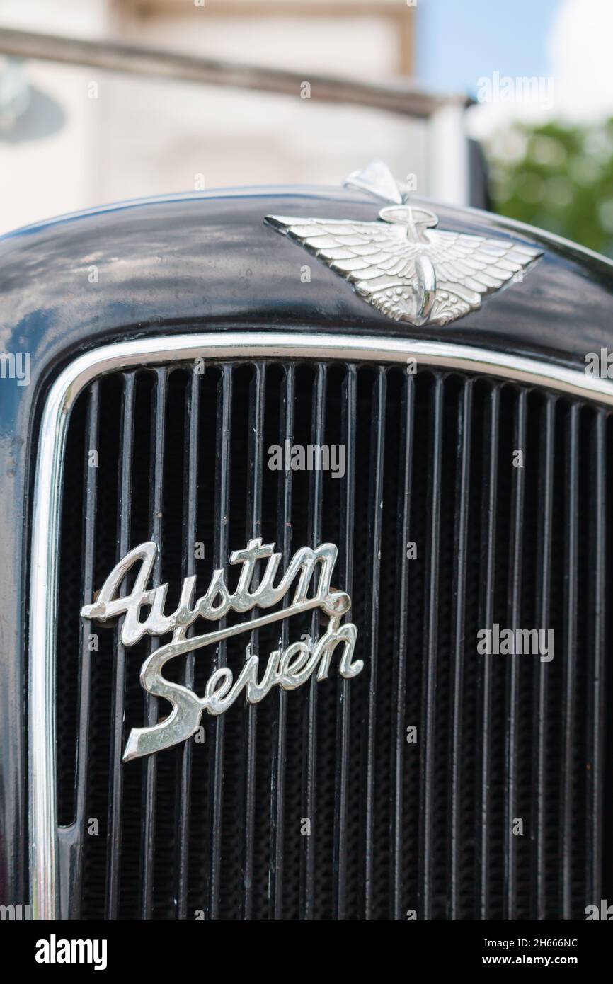 Black Austin Seven Tourer cabriolet - Front grid Stock Photo