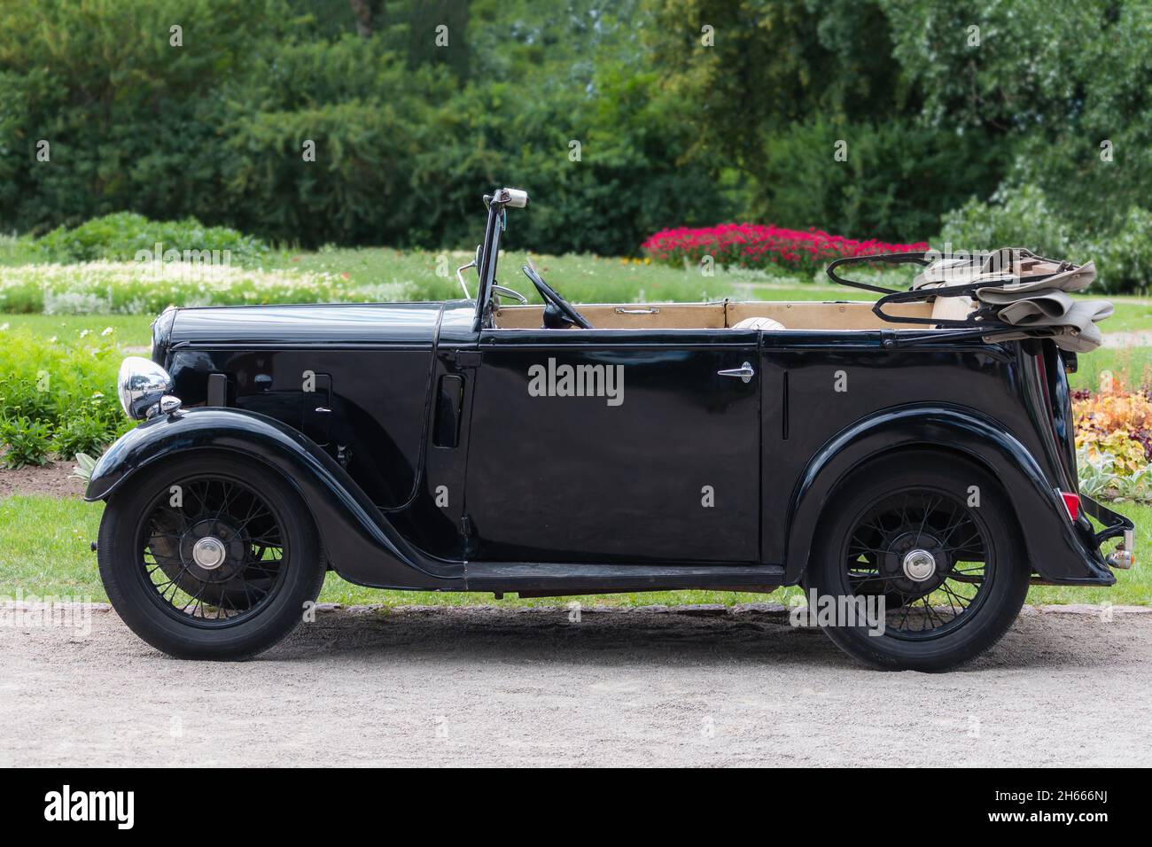 Black Austin Seven Tourer cabriolet - view from side Stock Photo
