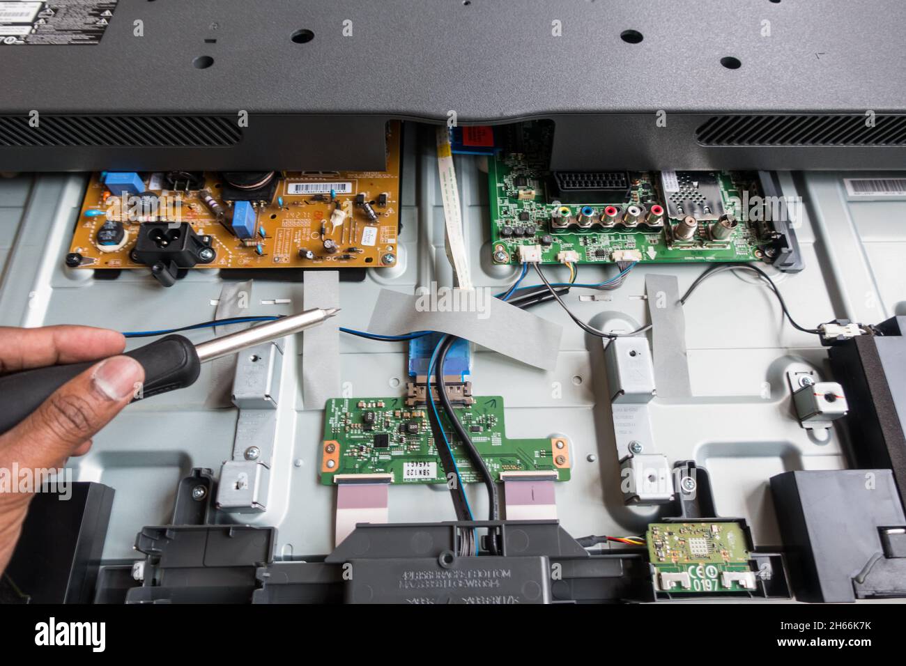 Broken screw hires stock photography and images Alamy