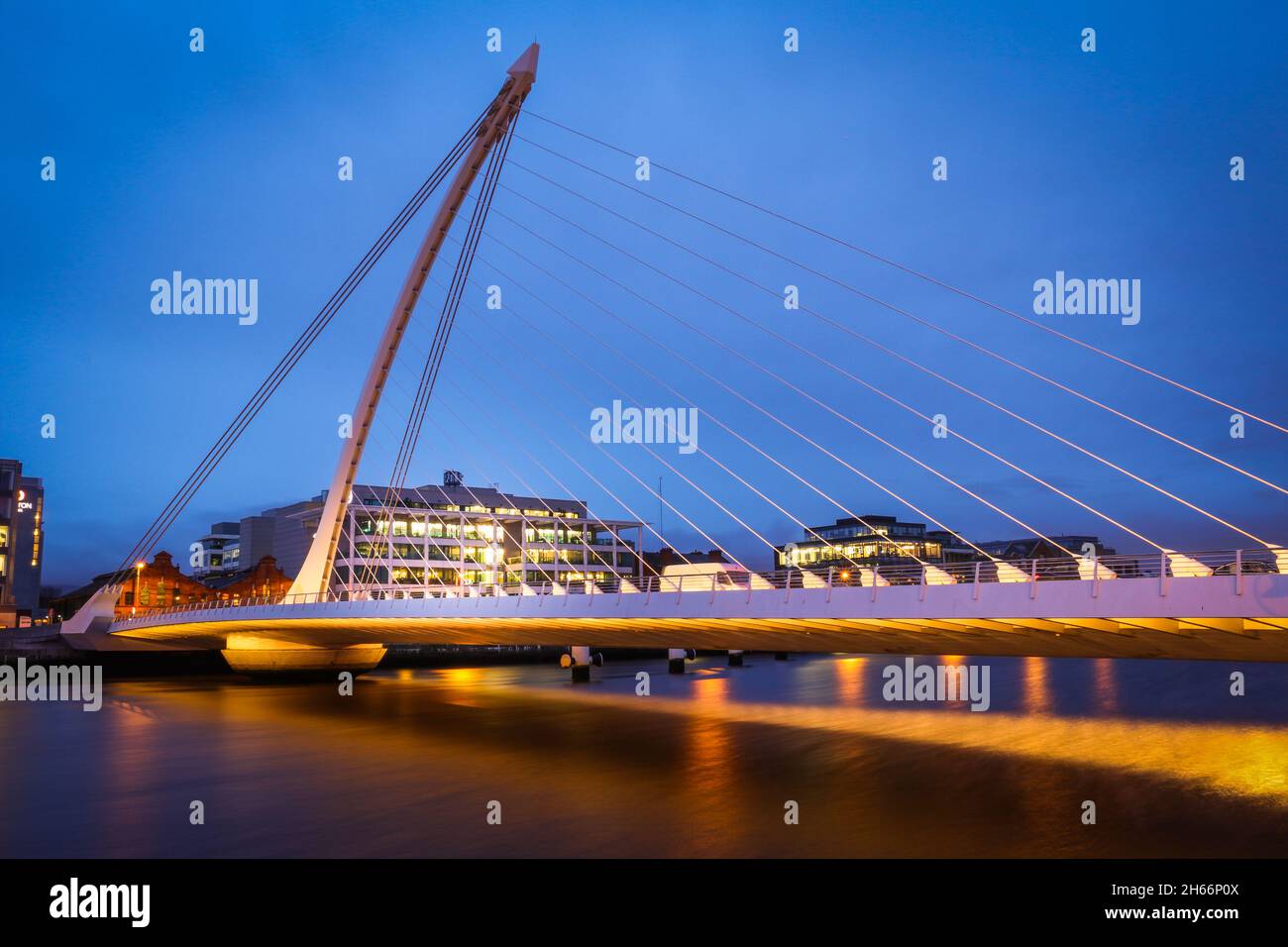 The Samuel Beckett Bridge, Dublin Stock Photo - Alamy