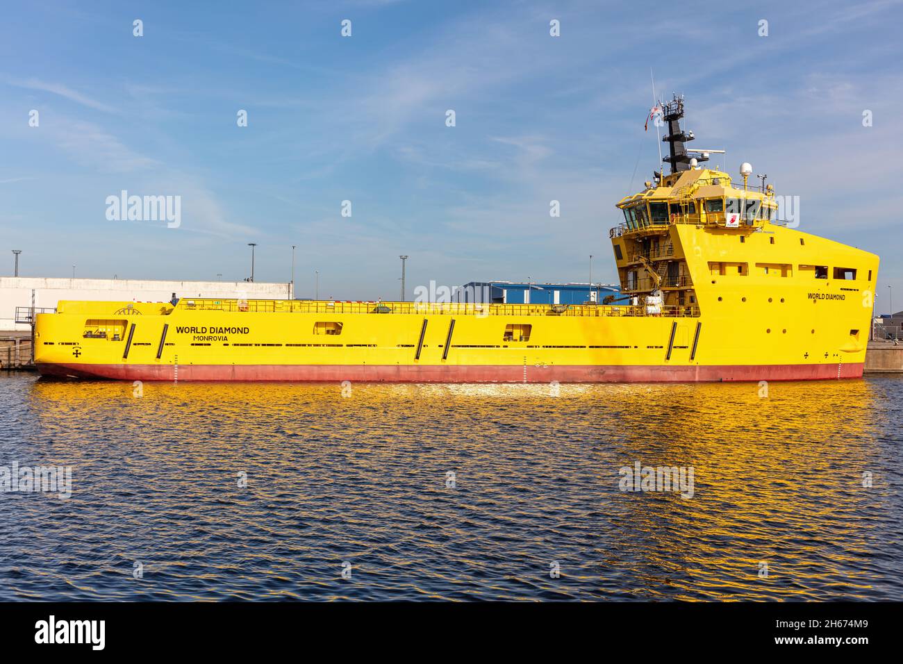 platform supply vessel WORLD DIAMOND in the port of Cuxhaven Stock Photo