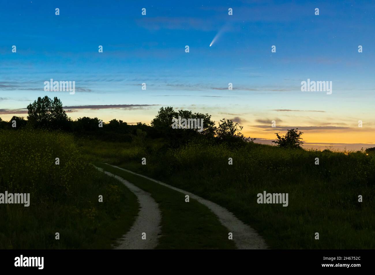 Shooting star clouds hires stock photography and images Alamy