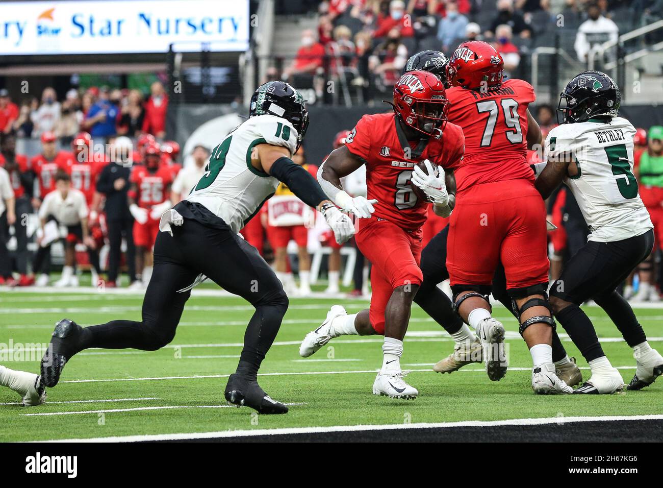 Hawaii vs unlv 1374 jpg hires stock photography and images Alamy