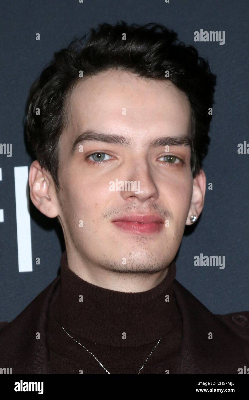 Los Angeles, USA. 11th Nov, 2021. Kodi Smit-McPhee at the AFI Fest - The Power of The Dog LA Premiere at TCL Chinese Theater IMAX on November 11, 2021 in Los Angeles, CA (Photo by Katrina Jordan/Sipa USA) Credit: Sipa USA/Alamy Live News Stock Photo