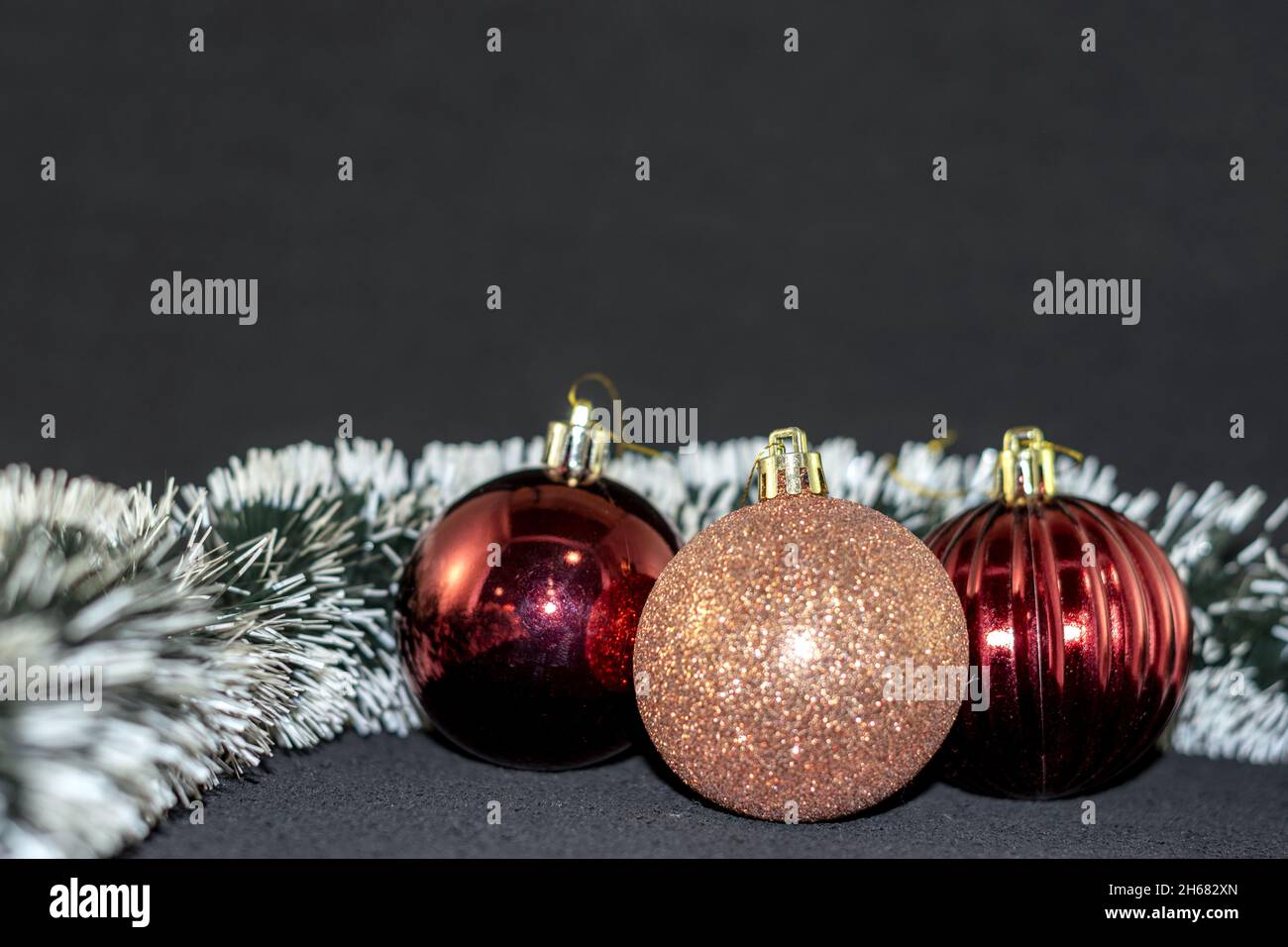 bombillos navideños con luces Stock Photo