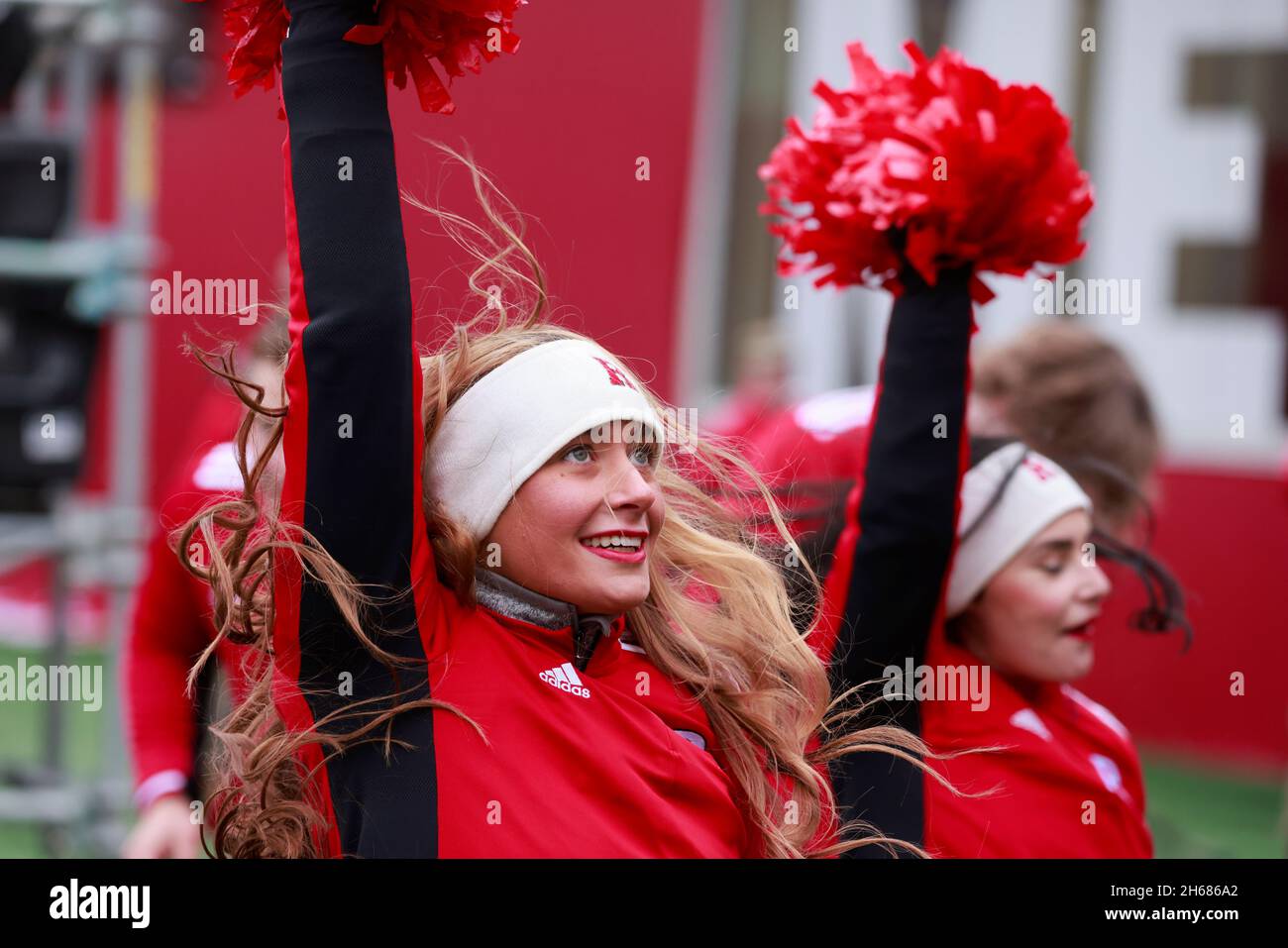 BLOOMINGTON, UNITED STATES - 2021/11/13: Rutgers cheerleaders cheer against Indiana University during an NCAA football game on November 13, 2021 at Memorial Stadium in Bloomington, Ind. Rutgers was leading IU 17-3 at halftime. Stock Photo