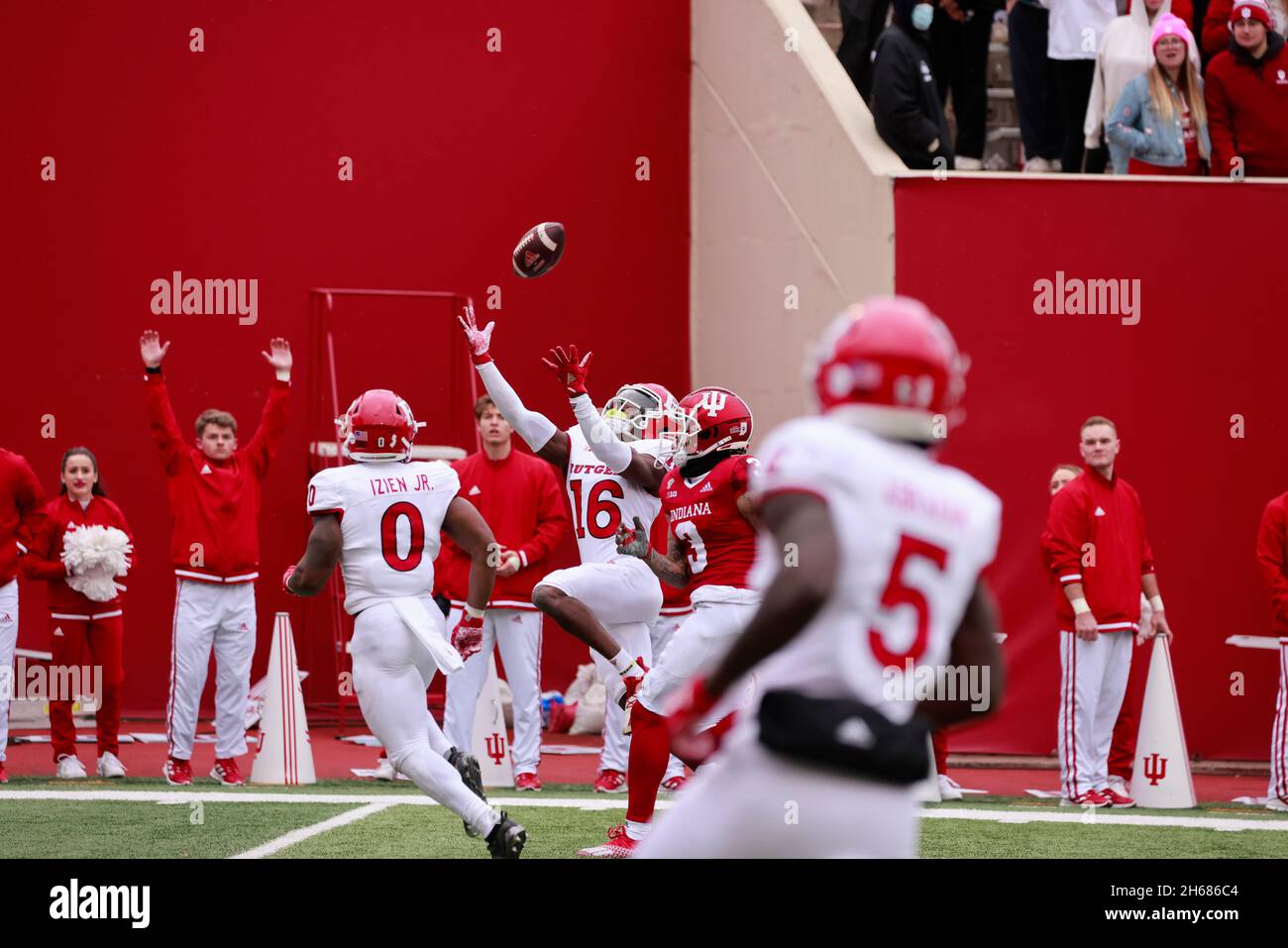 BLOOMINGTON, UNITED STATES - 2021/11/13: Max Melton (16) of the Rutgers Scarlet Knights intercepts a throw from Indiana University quarterback Jack Tuttle meant for Ty Fryfogle (3) of the Indiana Hoosiers during an NCAA football game on November 13, 2021 at Memorial Stadium in Bloomington, Ind. Rutgers beat IU 38-3. Stock Photo