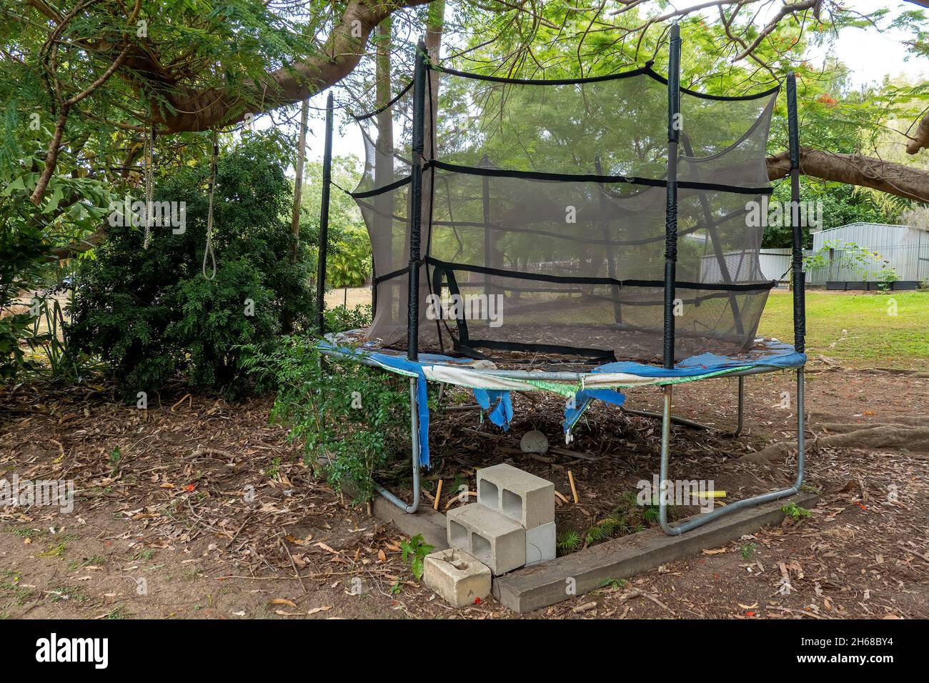 Old trampoline hi-res stock photography and images - Alamy