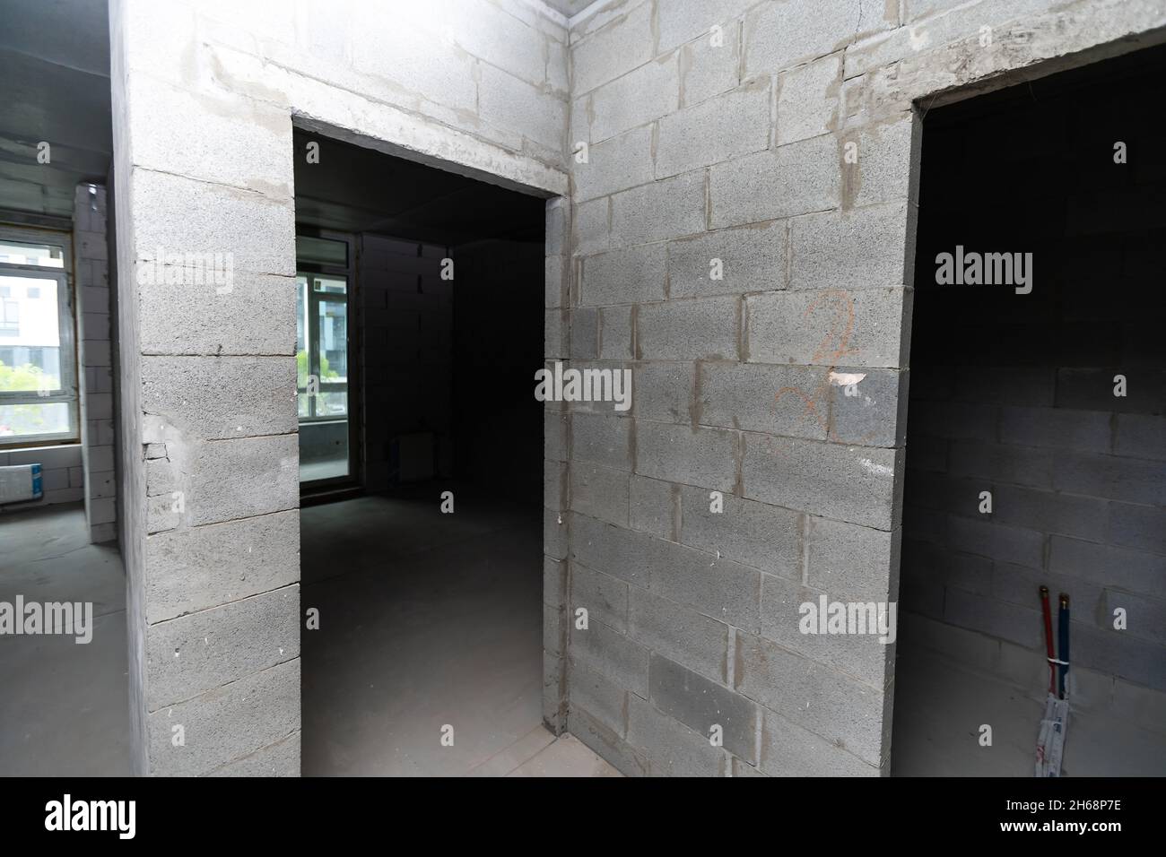 Apartment interior without finishing. apartment without renovation in a ...