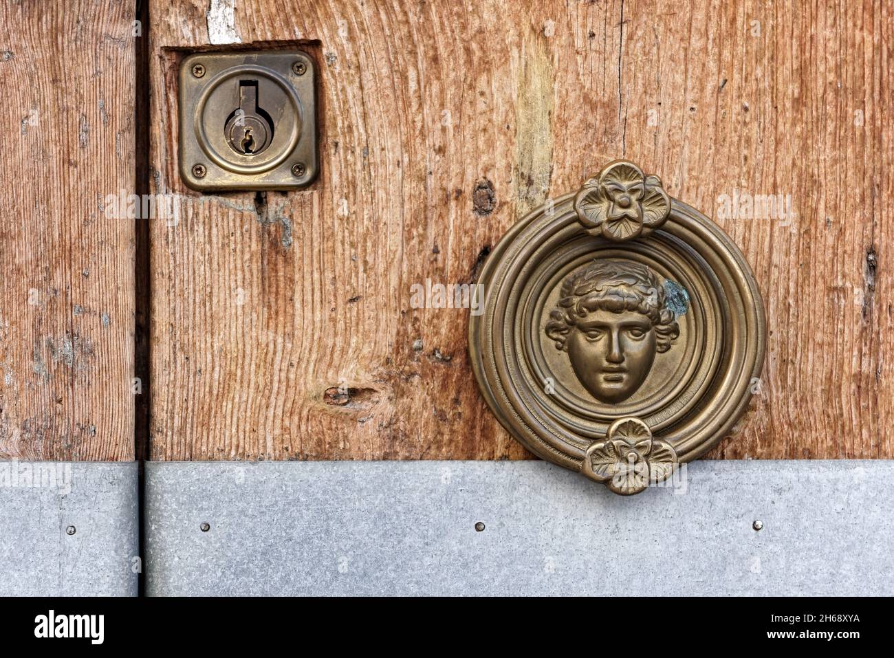 Traditional bronze knocker. Quartell. Comunitat Valenciana. Stock Photo