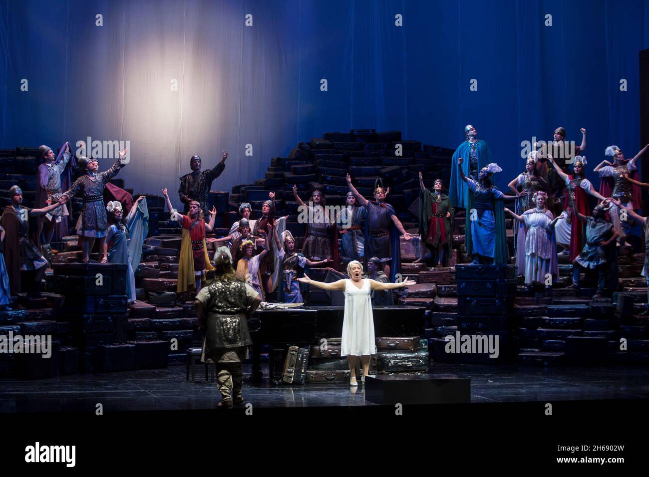 Berlin, Germany. 14th Oct, 2021. Nina Stemme as Brünnhilde and Clay Hille as Siegfried stand on stage at the Deutsche Oper Berlin during a rehearsal for the Wagner opera 'Götterdämmerung'. Credit: Nina Hansch/dpa/Alamy Live News Stock Photo