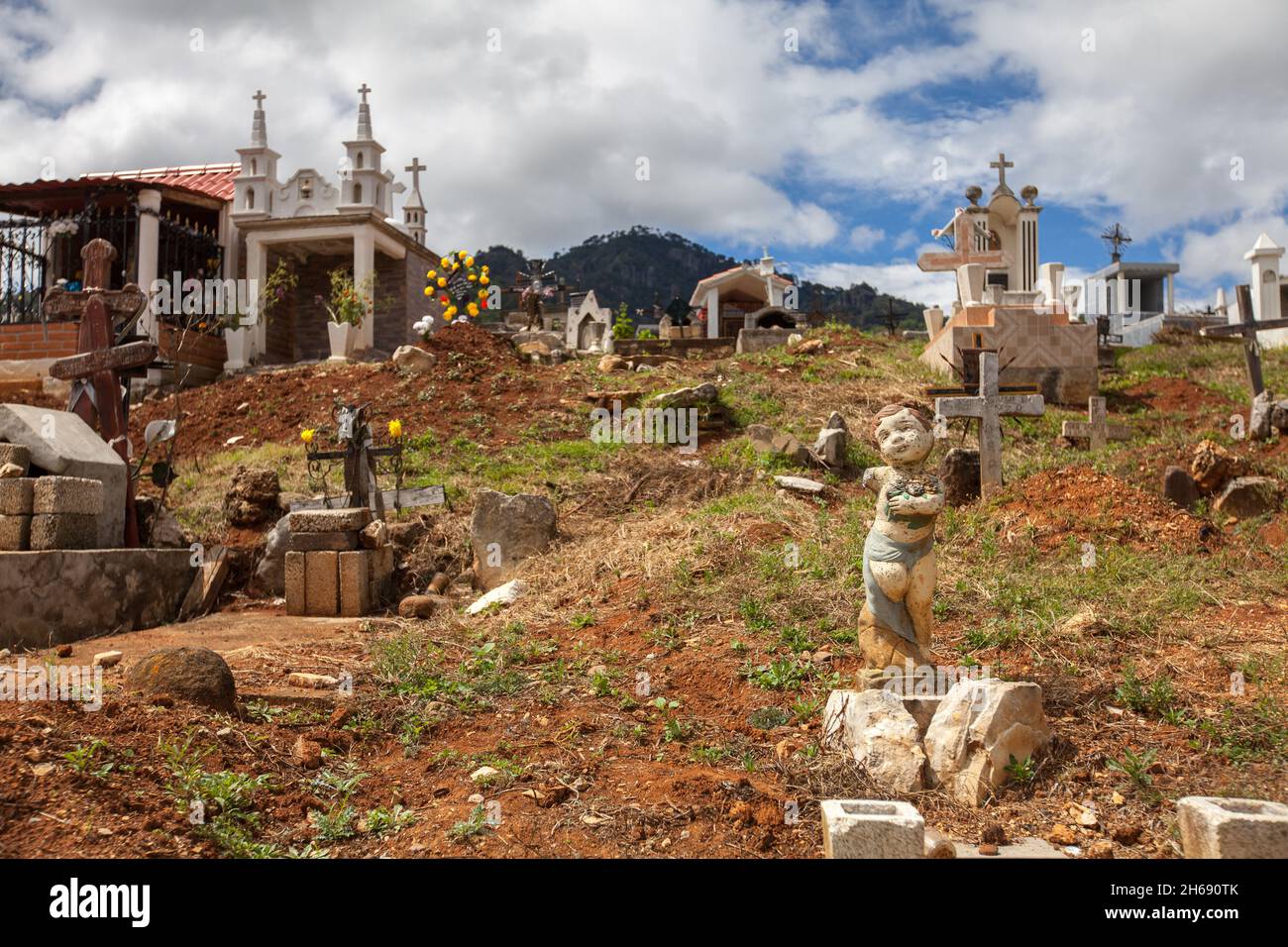 OAXACA, MEXICO - Oct 06, 2021: The Oaxaca Cemetery in Mexico during the Day of the dead Stock Photo