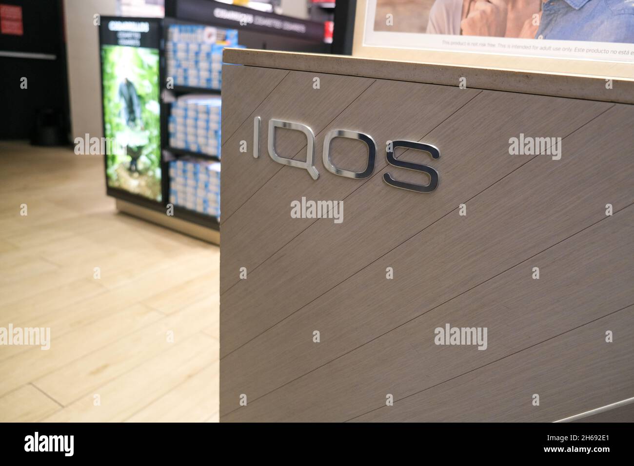 Iqos sign hi-res stock photography and images - Alamy