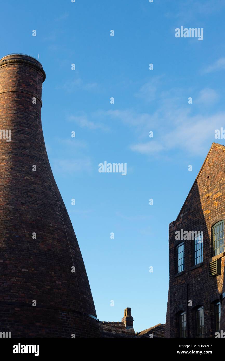 brick bottle kilns ovens for firing ceramics Gladstone pottery museum