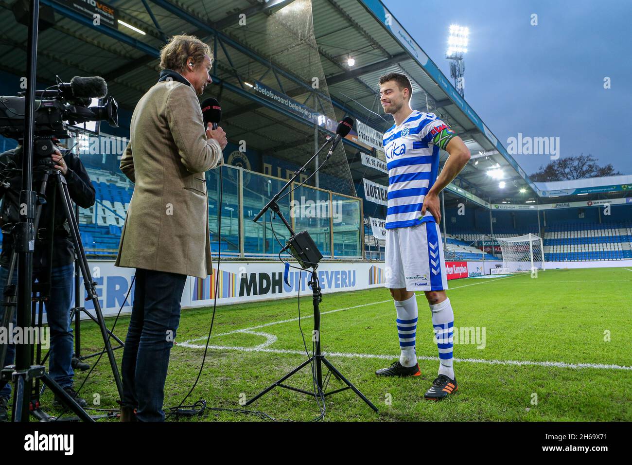 DOETINCHEM, NETHERLANDS - NOVEMBER 14: journalist Hans Kraaij, Ted van de  Pavert of De Graafschap after the match during the Dutch  Keukenkampioendivisie match between De Graafschap and Telstar at De  Vijverberg on