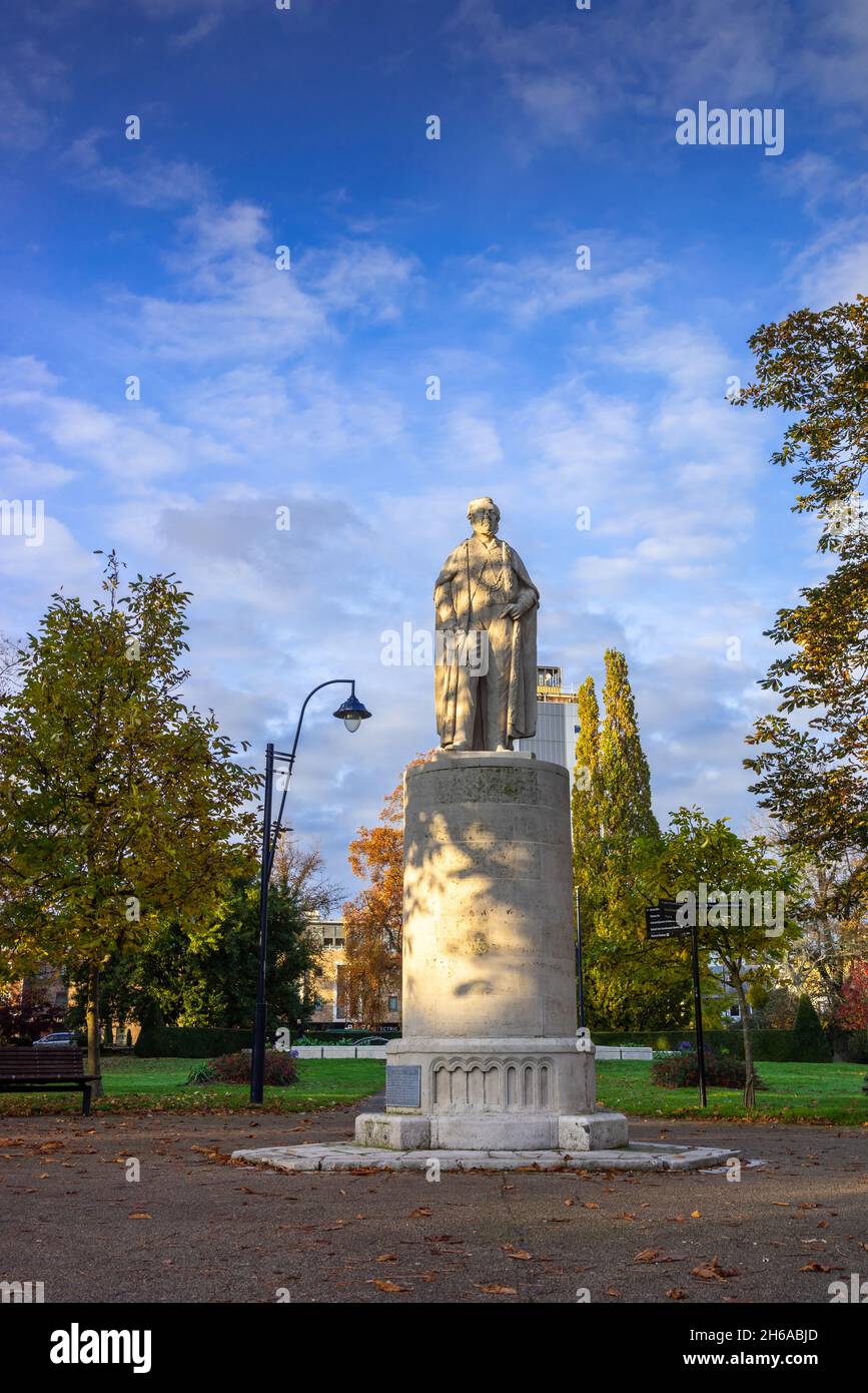 The Monument to Richard Andrews (Andrew's monument) in East Park (Andrews Park) during autumn sunshine, Southampton, Hampshire, England, UK Stock Photo