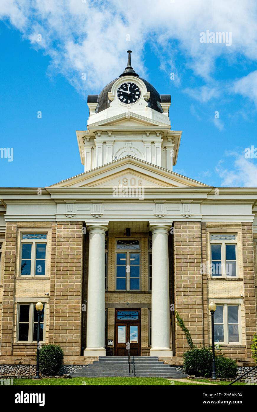 Franklin County Courthouse, Courthouse Square, Carnesville,