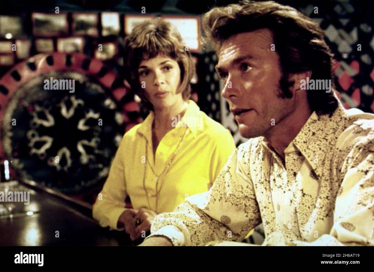 PLAY MISTY FOR ME 1971 Universal Pictures film with Clint Eastwood as  radio disc jockey Dave Garver being stalked by fan Evelyn Draper played by Jessica Walter Stock Photo
