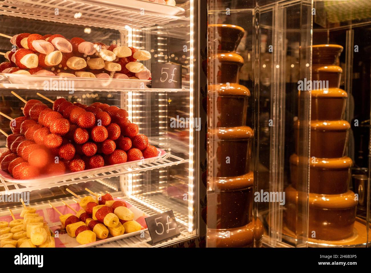 Hot food stall christmas market uk hires stock photography and images