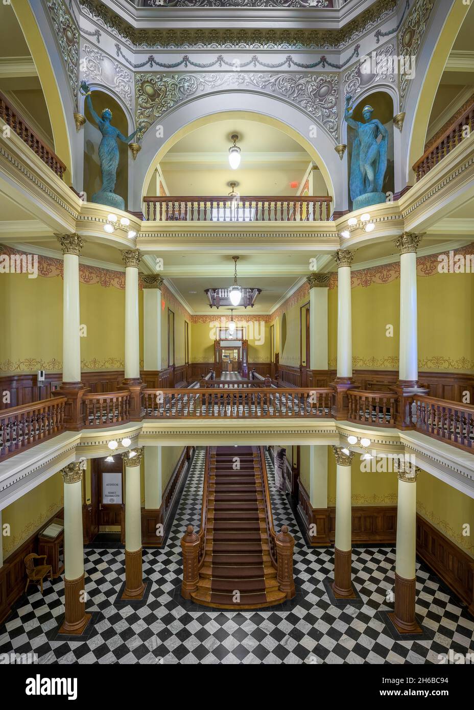 Staircase and rotunda of the Wyoming State Capitol building in Cheyenne, Wyoming Stock Photo