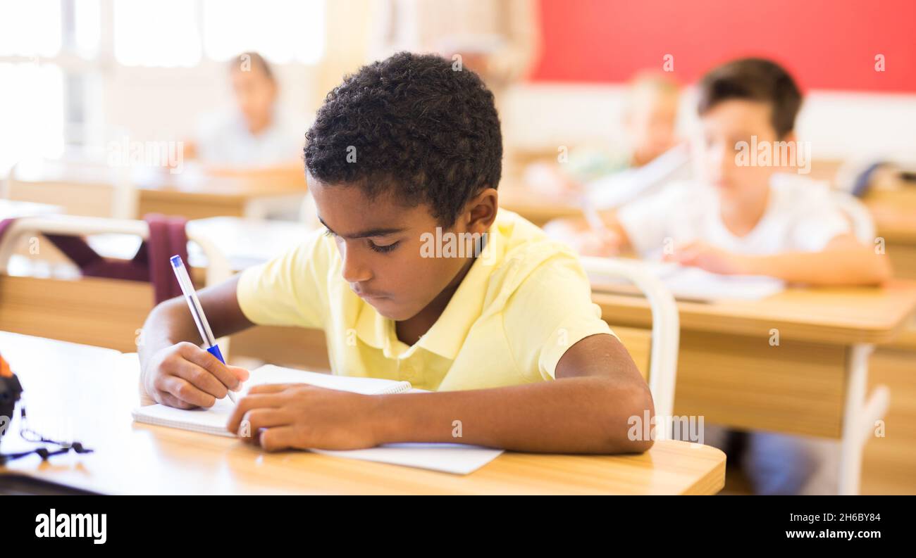 Arab teen boy hi-res stock photography and images - Alamy