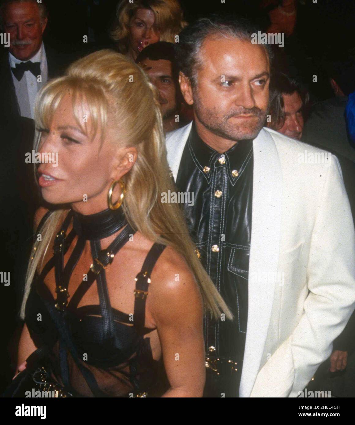 Gianni y donatella versace  Donatella versace young, Donatella