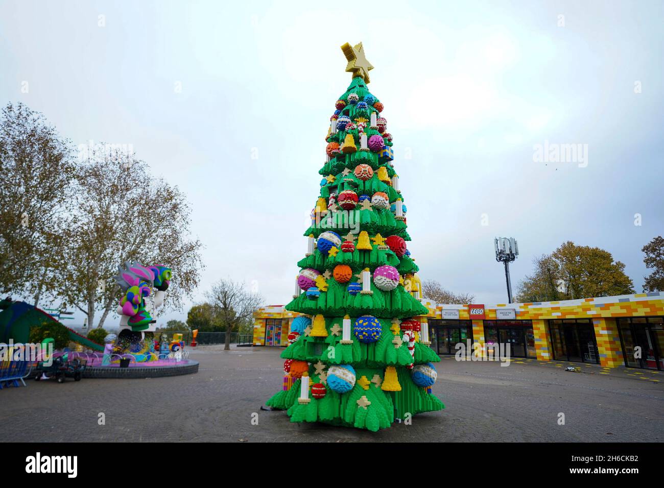 LEGO® Christmas Tree - 40573 – LEGOLAND New York Resort