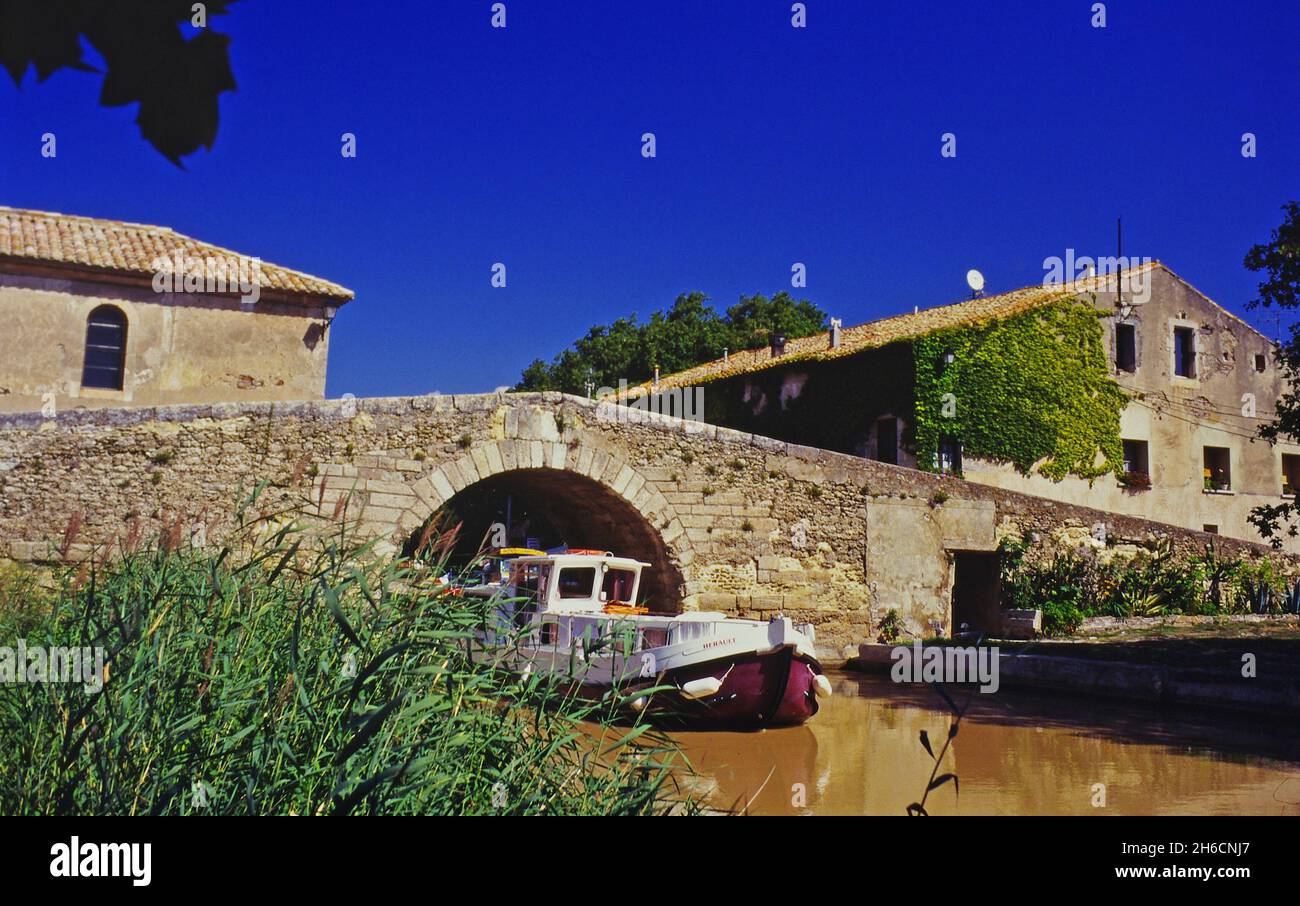 Canal du midi le somail hi-res stock photography and images - Alamy